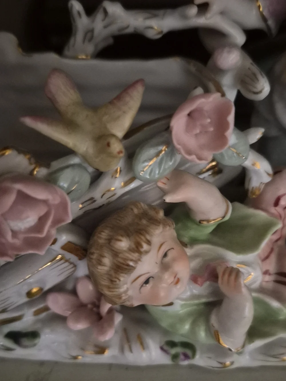 Vintage Hand-Painted Porcelain Shabby Chic  Children & Floral Cart Mold 4962